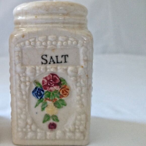 ‎Vintage Japan Stovetop Salt Pepper Shakers Ceramic Handpainted Floral Large - Picture 4 of 16